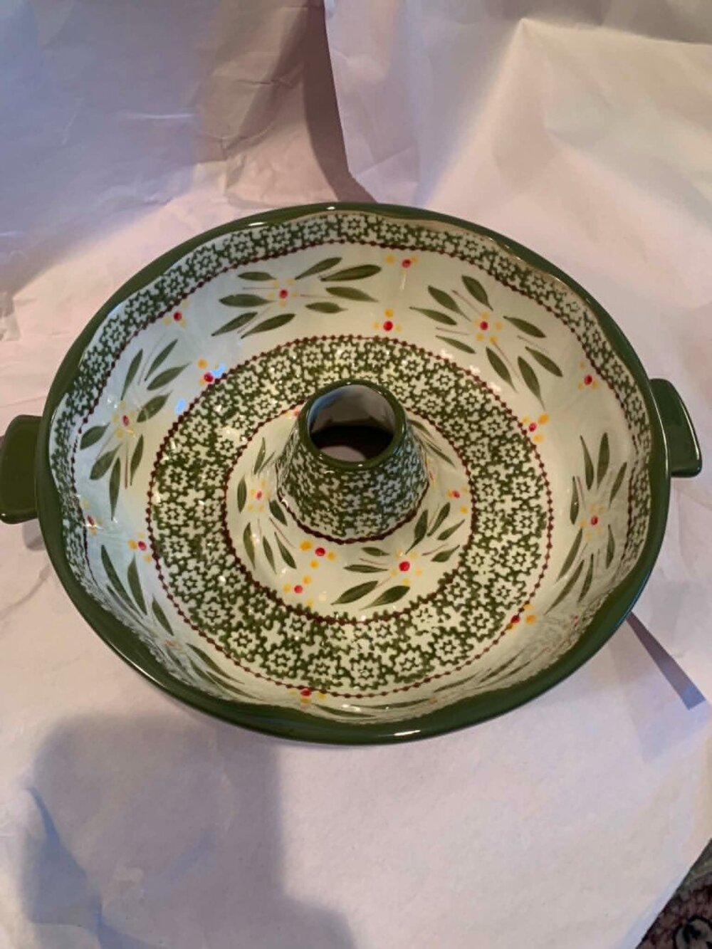 Old World Green by Temp-Tations Bundt Pan & Plastic Lid